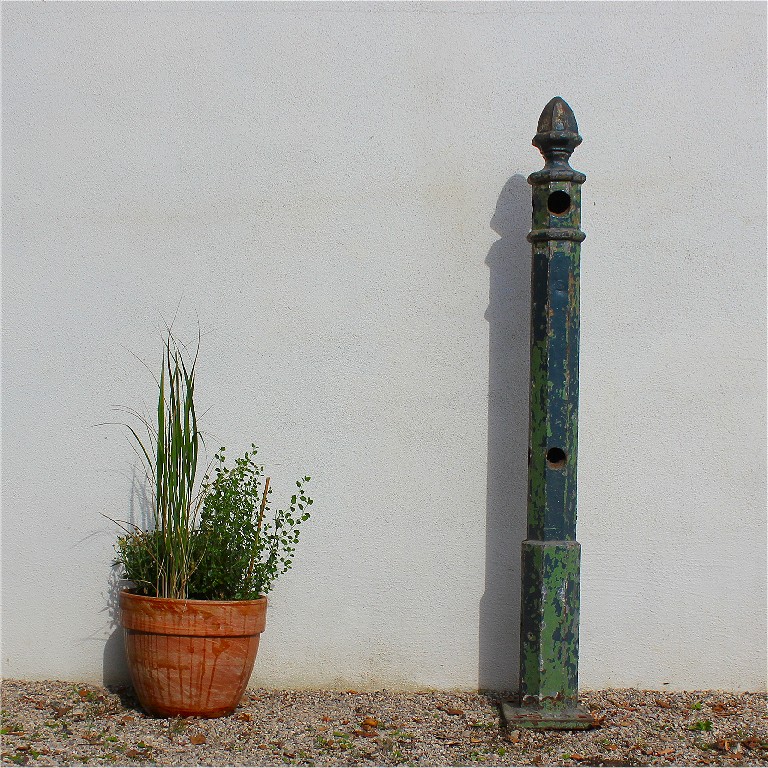 Antiker Poller aus Gusseisen um 1900