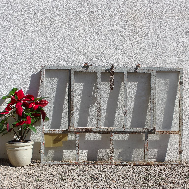 Altes Stallfenster nach 1932 Altes Stallfenster nach 1932